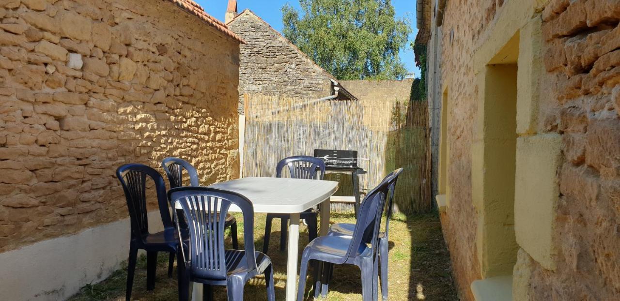 Petite Maison En Pierre Au Coeur Du Perigord Noir Proche De Sarlat Et Rocamadour Salignac Eyvigues Bagian luar foto