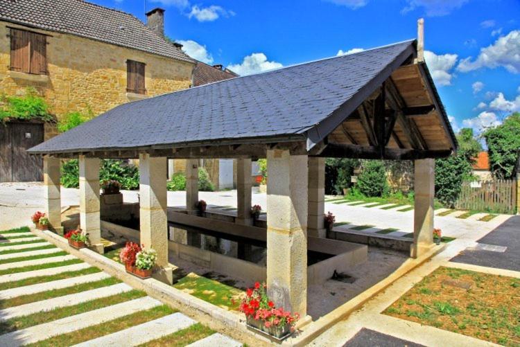 Petite Maison En Pierre Au Coeur Du Perigord Noir Proche De Sarlat Et Rocamadour Salignac Eyvigues Bagian luar foto