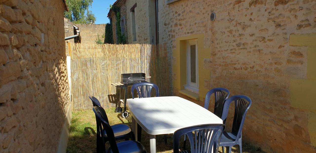 Petite Maison En Pierre Au Coeur Du Perigord Noir Proche De Sarlat Et Rocamadour Salignac Eyvigues Bagian luar foto